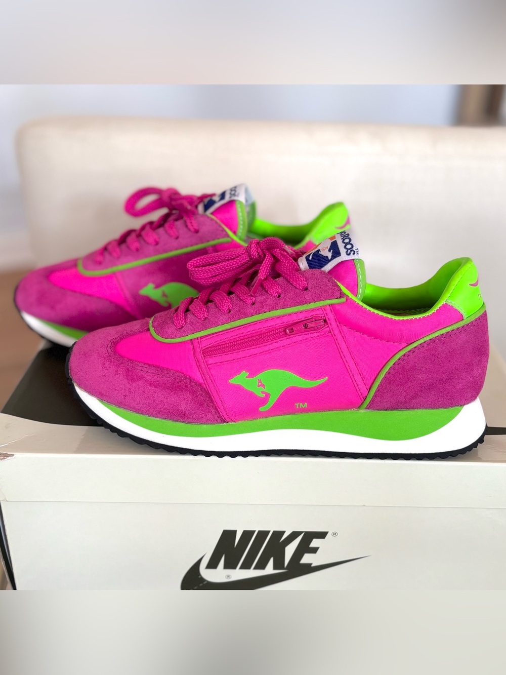 Vintage KangaROOS Sneakers 2004 Pink Lime Green Women’s 7 Trainers Zipper Pocket